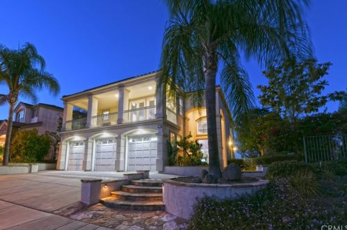 2476 Brennen Way, Fullerton, CA 92835-4215