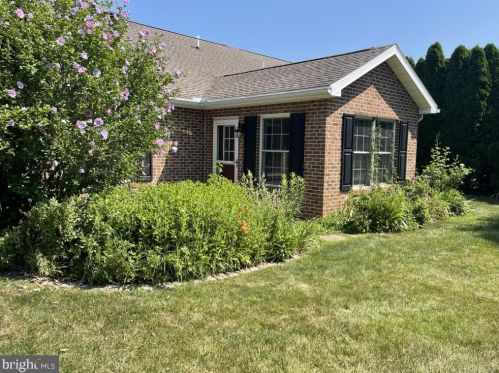 464 Moss Spring Ave, Upton, PA 17225-1053