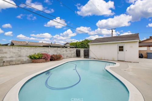 223 Benbow St, Covina CA 91722-2909 exterior