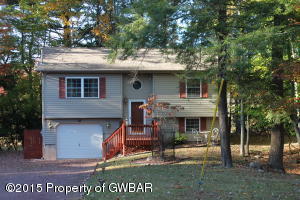 109 Randy Ridge Ct, Drums, PA 18222-1122