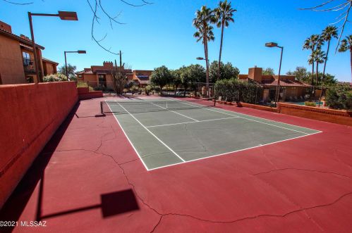 6651 Campbell Ave, Tucson AZ  85718-1347 exterior