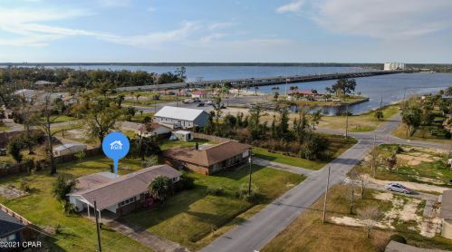 310 Indiana Ave, Lynn Haven, FL 32444-1424