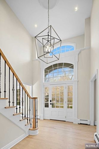 844 Tequesta Dr, Franklin Lakes, NJ 07417-2108