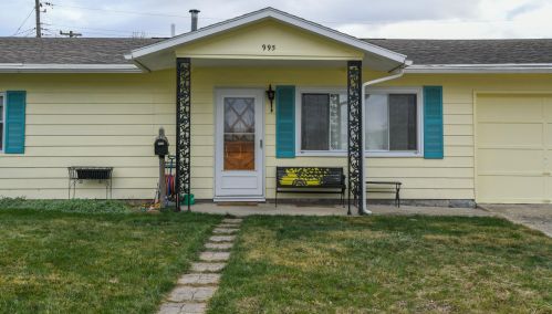 995 Omard Dr, Xenia, OH 45385-2457