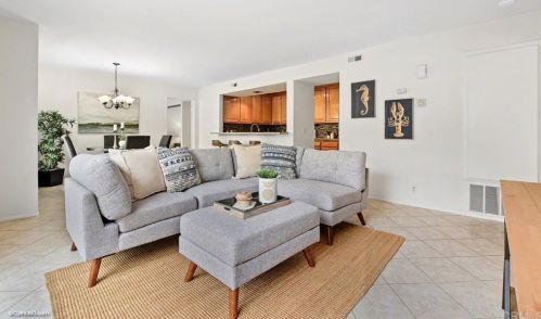 4025 Porte La Paz, San Diego, CA 92122-1982