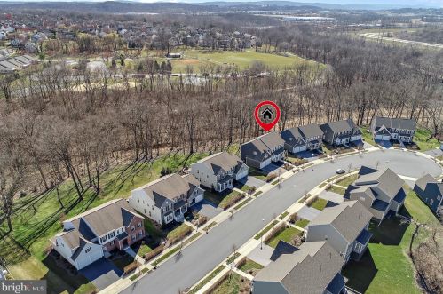 622 Stoverdale Rd, Hummelstown, PA 17036-8863