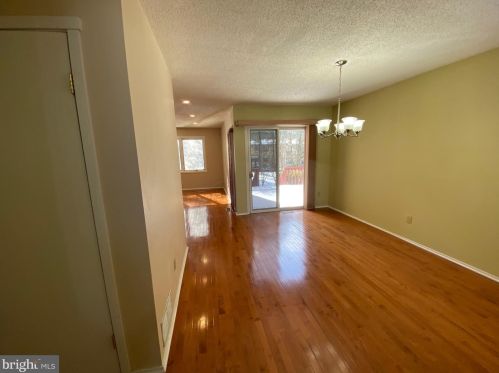 408 Sayre Dr, Princeton NJ  08540-5853 exterior