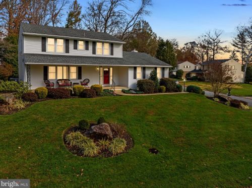 2618 Majestic Dr, Wilmington, DE 19810-2438