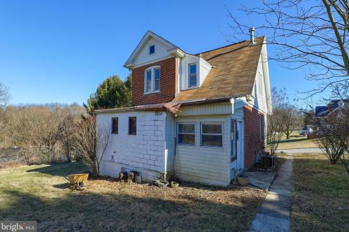 4 Hill St, Tolna, PA 17349-9356