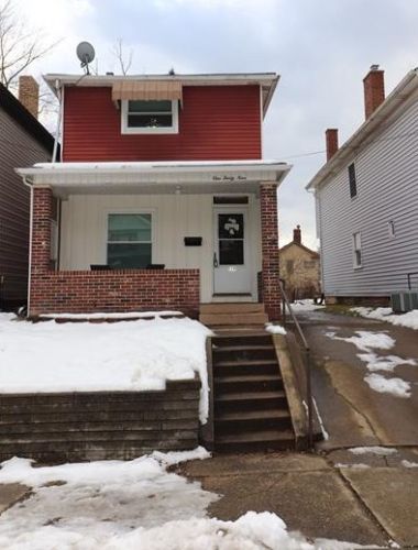 139 Maplewood Ave, Ambridge, PA 15003-2110