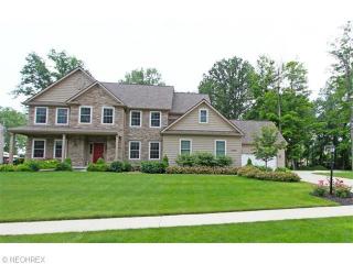 37123 Halsted Ln, Avon, OH 44011-2299