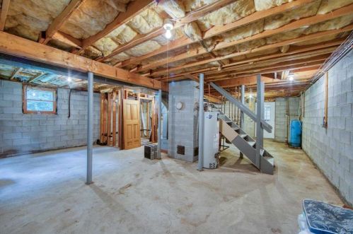 207 Osborne Hill Rd, Fishkill NY  12524-2529 exterior