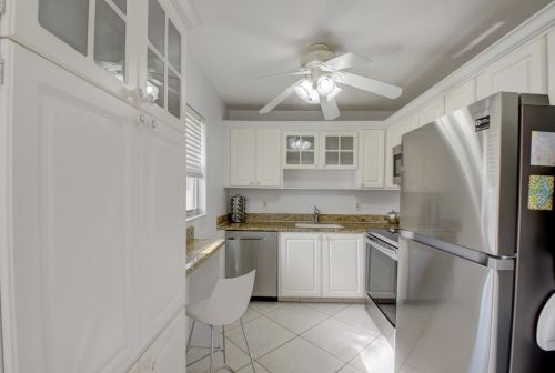 153 Waterford G, Delray Beach, FL 33446-1527