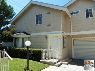 1964 Villa St, Pasadena, CA 91107-2336