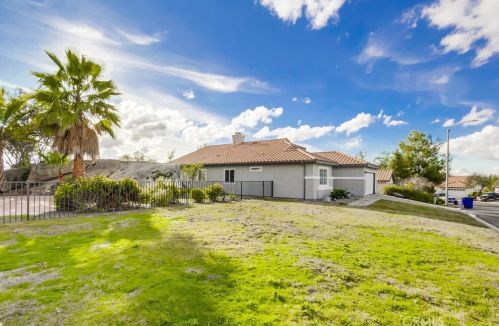 2049 Snapdragon Ln, Alpine, CA 91901-1304