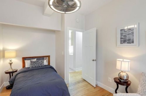 2549 Aldrich Ave, Minneapolis MN 55405-2925 exterior