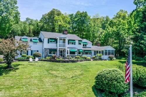 49 Pocono Ridge Rd, Brookfield Center, CT 06804-3724