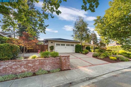 649 Thornhill Rd, Danville, CA 94526-3634