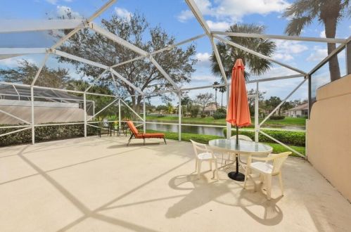 7718 Pine Island Way, West Palm Beach FL  33411-5802 exterior