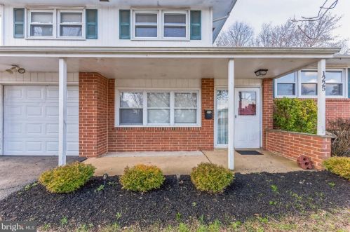 1225 Mckennans Church Rd, Wilmington, DE 19808-2130