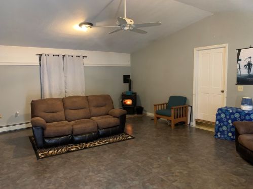 16 Cape Horn Dr, Northumberland NH  03582-4300 exterior