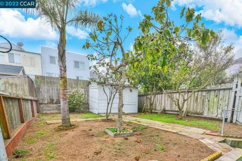 1179 Brunswick St, Daly City CA  94014-1105 exterior