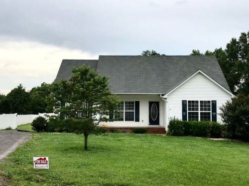 250 Greenwood Dr, Smithville, TN 37166-3139