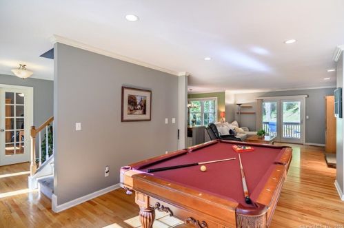 89 Berkshire Rd, Sandy Hook CT 06482-1425 exterior