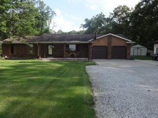 21172 Powers Rd, Defiance, OH 43512-9069