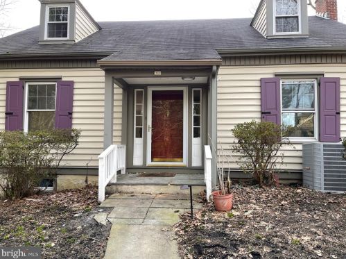 108 Darby Rd, Paoli PA  19301-1445 exterior