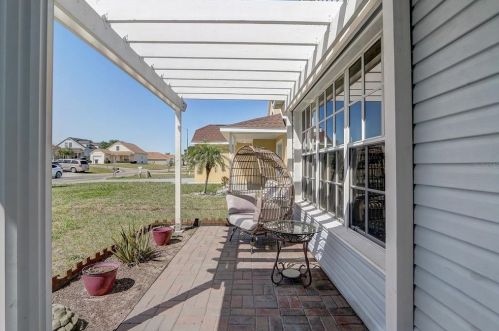 3324 Huntwicke Blvd, Davenport FL  33837-8297 exterior