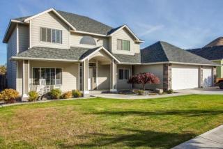 413 Lars Ln, Wenatchee, WA 98801-2486