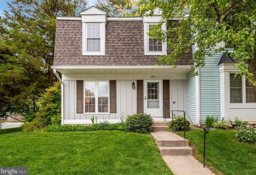 5807 Apple Wood Ln, Springfield, VA 22015-2727
