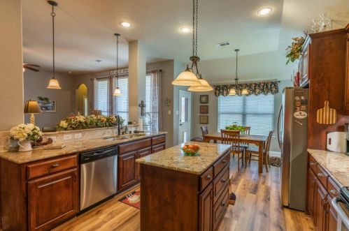 6905 Gamecock Dr, Greenville TX  75402-7720 exterior