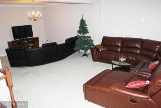 21644 Romans Dr, Ashburn VA  20147-7537 exterior