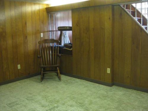 109 Moore Hill Dr, Southington CT  06489-2929 exterior