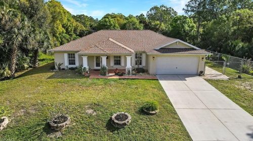 608 Edison Ave, Lehigh Acres, FL 33972-7917