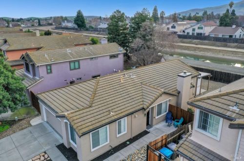 885 Turquoise St, Vacaville CA  95687-7810 exterior