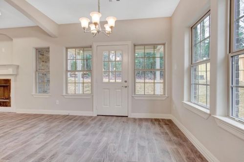 202 Pinnacle, Chita TX  75862-6944 exterior