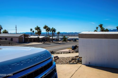 3102 Lake Dr, Lake Havasu City, AZ 86404-9783