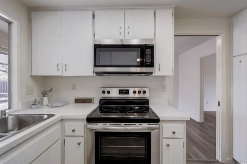 6596 Meadowridge Dr, Santa Rosa CA  95409-5863 exterior