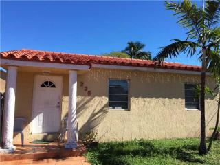 235 50th Ave, Miami, FL 33126-5143