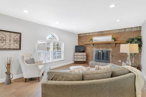 637 Seminary Ave, Noblestown PA 15071-1601 exterior