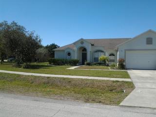 519 Oak Branch Cir, Kissimmee FL  34758-3611 exterior