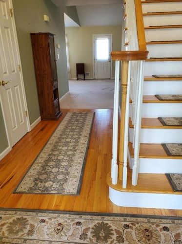 9 Equestrian Way, Poughquag NY  12570-5901 exterior