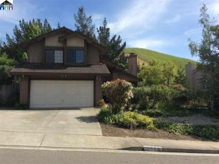 2508 Faria Ave, Pinole, CA 94564-2810