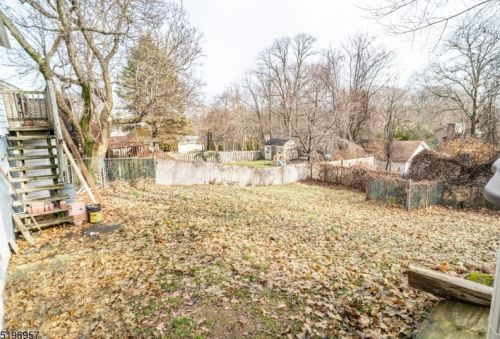 247 Mccosh Rd, Montclair NJ  07043-2107 exterior