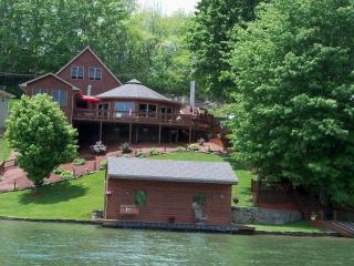 89 Flat Top Lake Rd, Ghent, WV 25843-9359