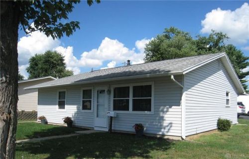 141 Tackett Dr, Xenia, OH 45385-3848