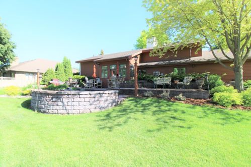 1316 16th St, Willmar MN  56201-2854 exterior